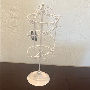# 0474 - Elegant White Jewelry Organizer Stand
